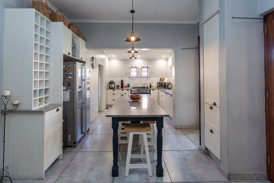 3 Bedroom Property for Sale in Oakdale Western Cape